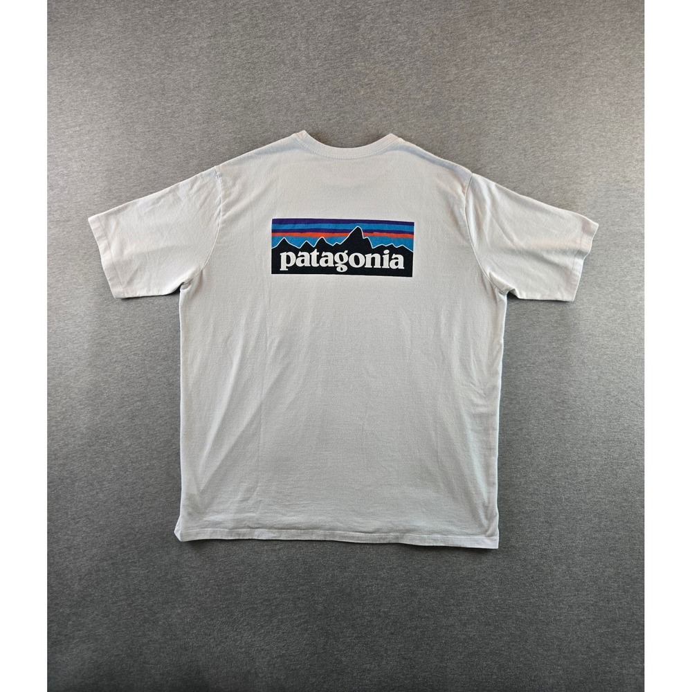 Patagonia P-6 Logo Responsibili-Tee Mens XXL White Short Sleeve Graphic T-Shirt